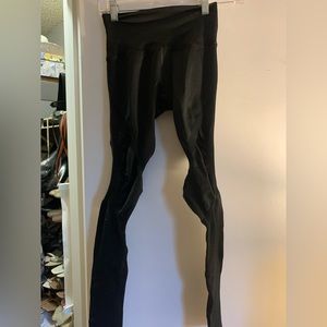 Mesh detail alphalete legging small